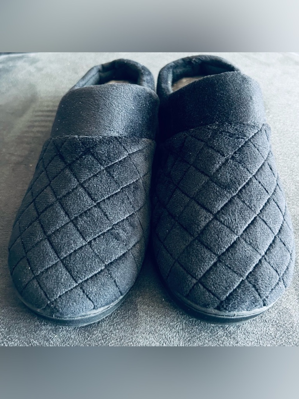 dearfoams Quilted Black Slip-On Slippers